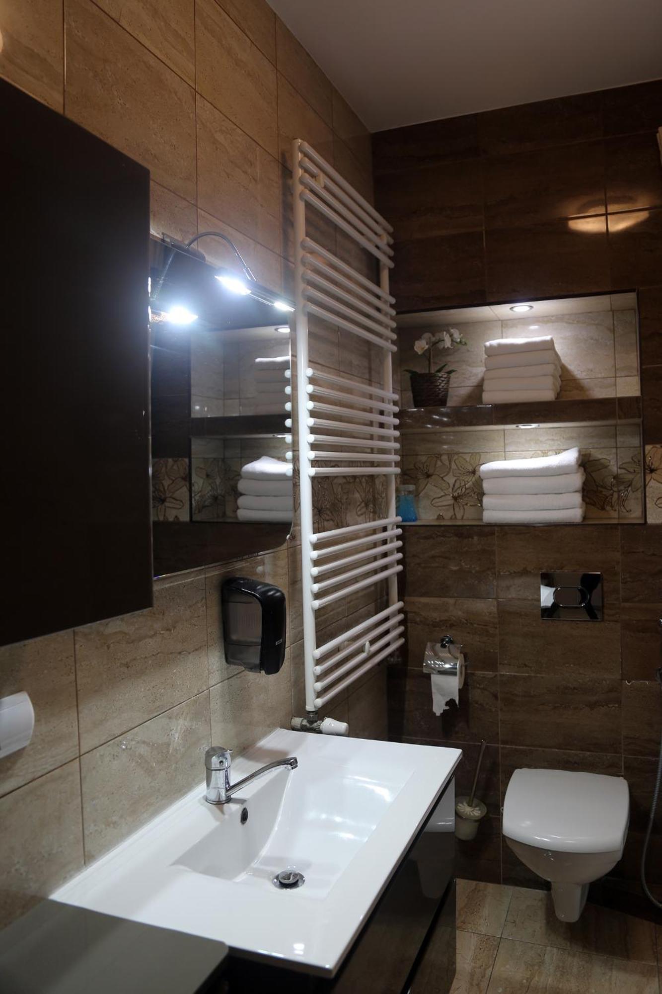Apartamenty Uniejow "Prywatne Kapiele Termalne" מראה חיצוני תמונה